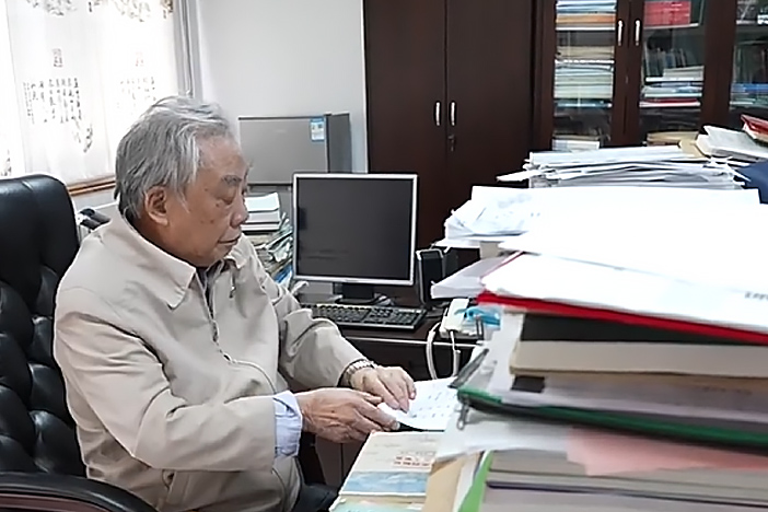 曹文宣：人行万里 鱼跃千江 | 先生 | 黄A无码片内射无码视频-精品一品国产午夜福利视频-美女MM131爽爽爽-在线观看视频一区-欧美午夜看片亚洲免费学部成立70周年